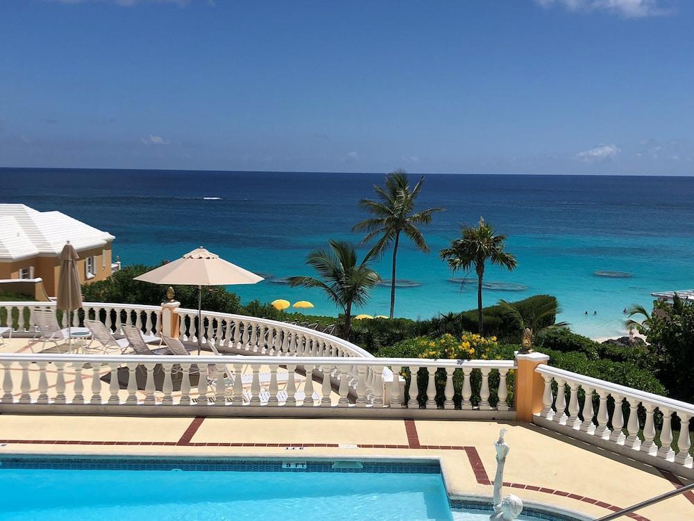 Coco Reef Bermuda Hotel Mount Pleasant Exterior photo